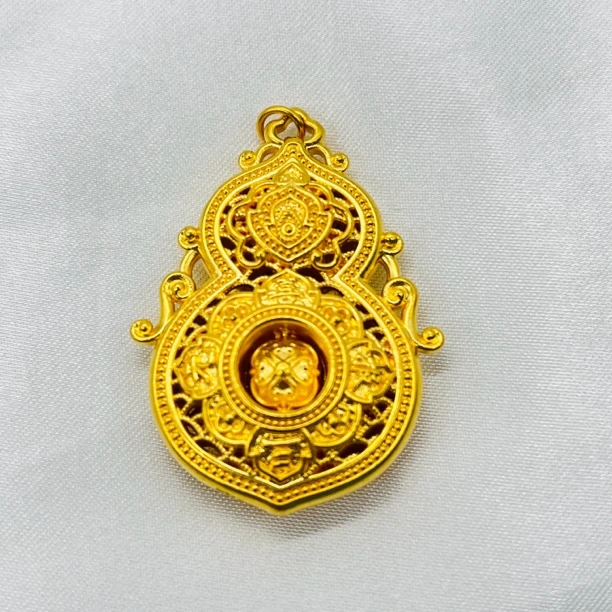 足金饰品/四美葫芦圆扣/4.37/1B5C1411/q