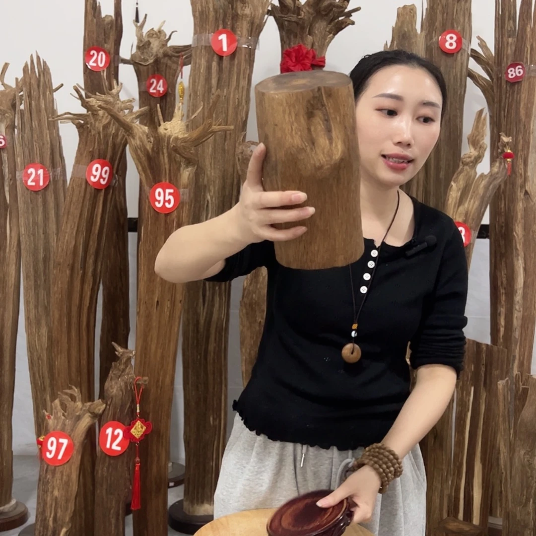 沉香碎屑沉香原材料