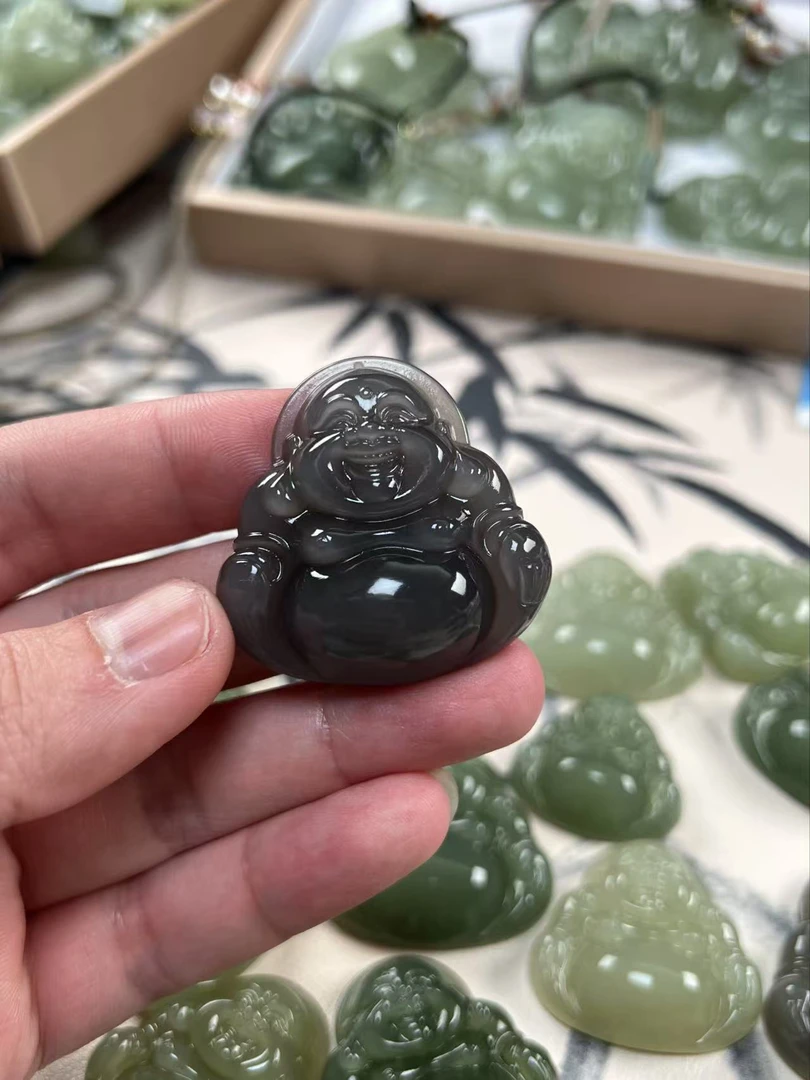 和田玉瑕疵款佛公