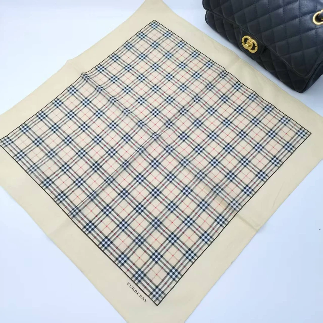 95新 BURBERRY/博柏利 海囤/巴宝莉/丝巾/yy07856