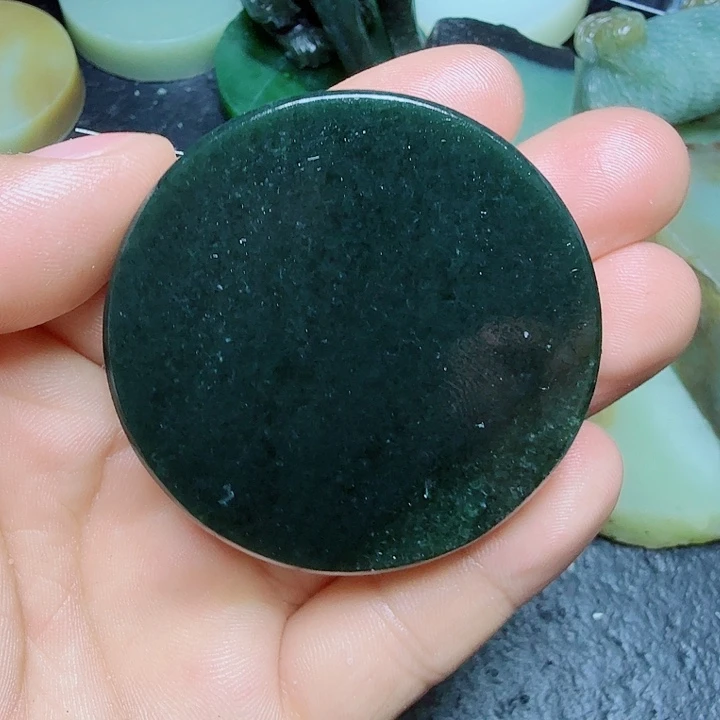 和田玉（糖玉）未镶嵌珠宝奇石