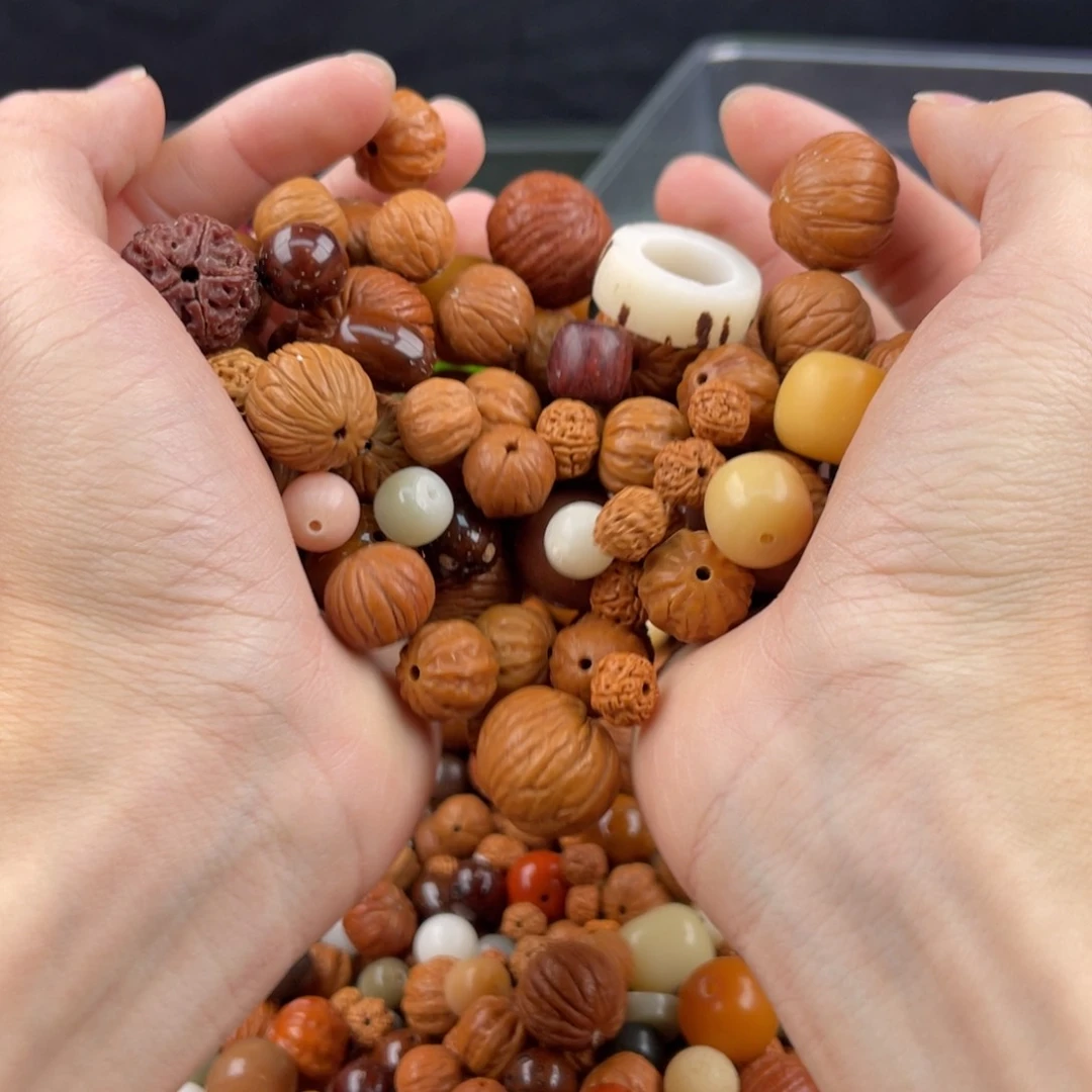 白玉菩提吊坠z 大杂烩150颗 微瑕不售后