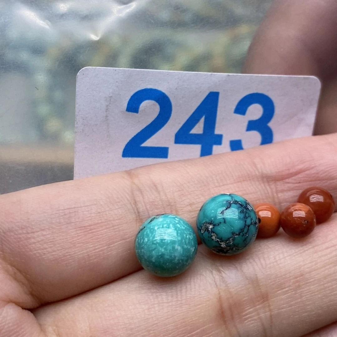 南红玛瑙未镶嵌珠宝奇石