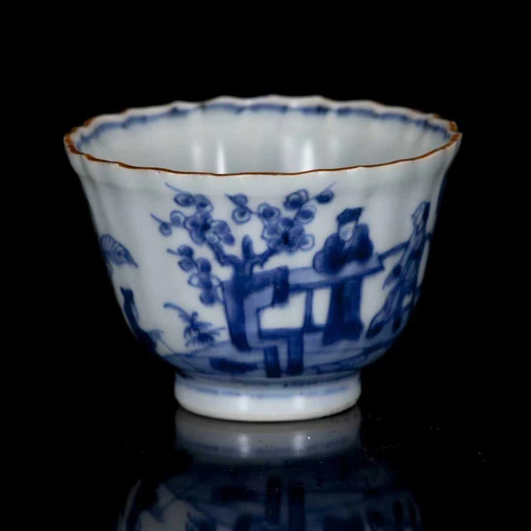 5170056 清 雍正 青花热舞瓜棱杯