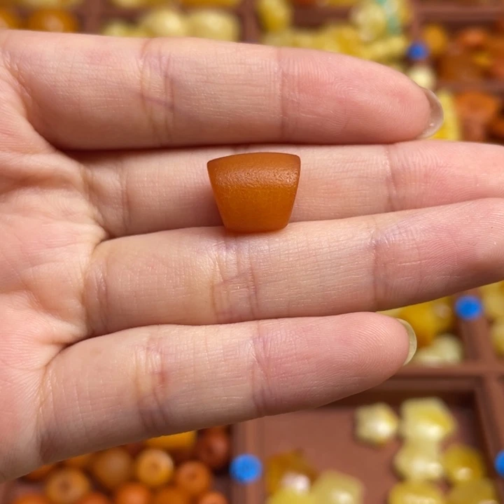 蓝***空蜜蜡未镶嵌珠宝奇石老蜡马蹄珠