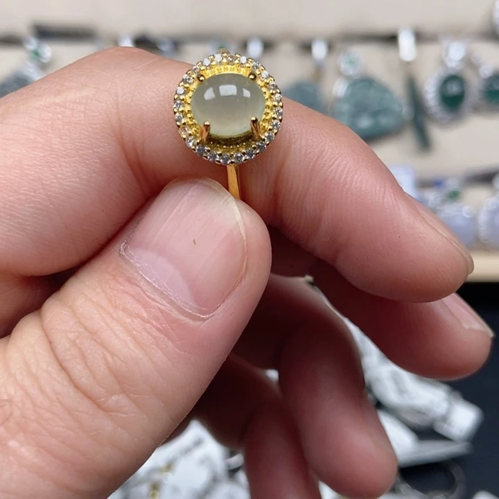 翡翠未镶嵌戒指戒指