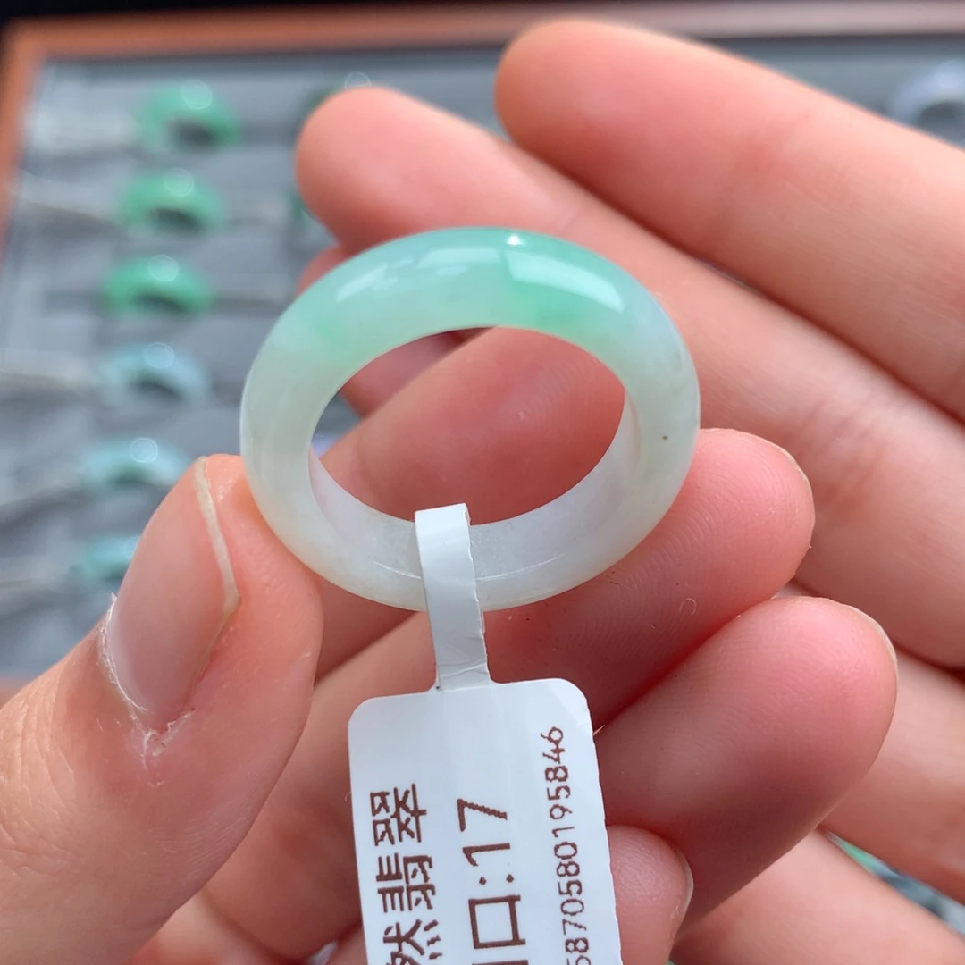 翡翠戒指未镶嵌天然