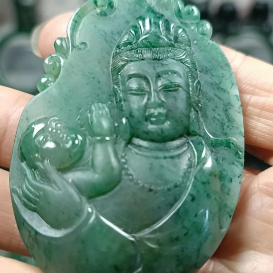 独山玉未镶嵌送子观音