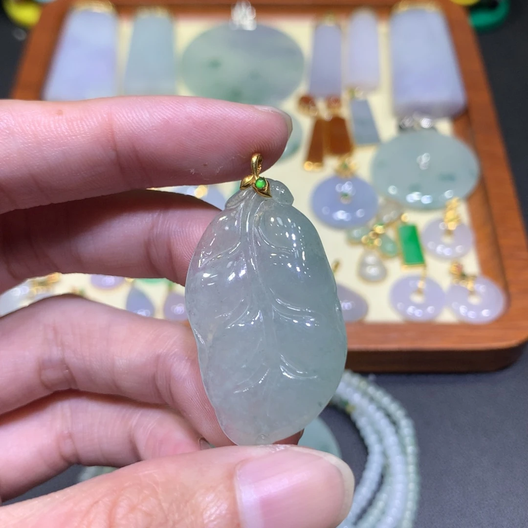 吊坠(不含链)18K金镶嵌翡翠