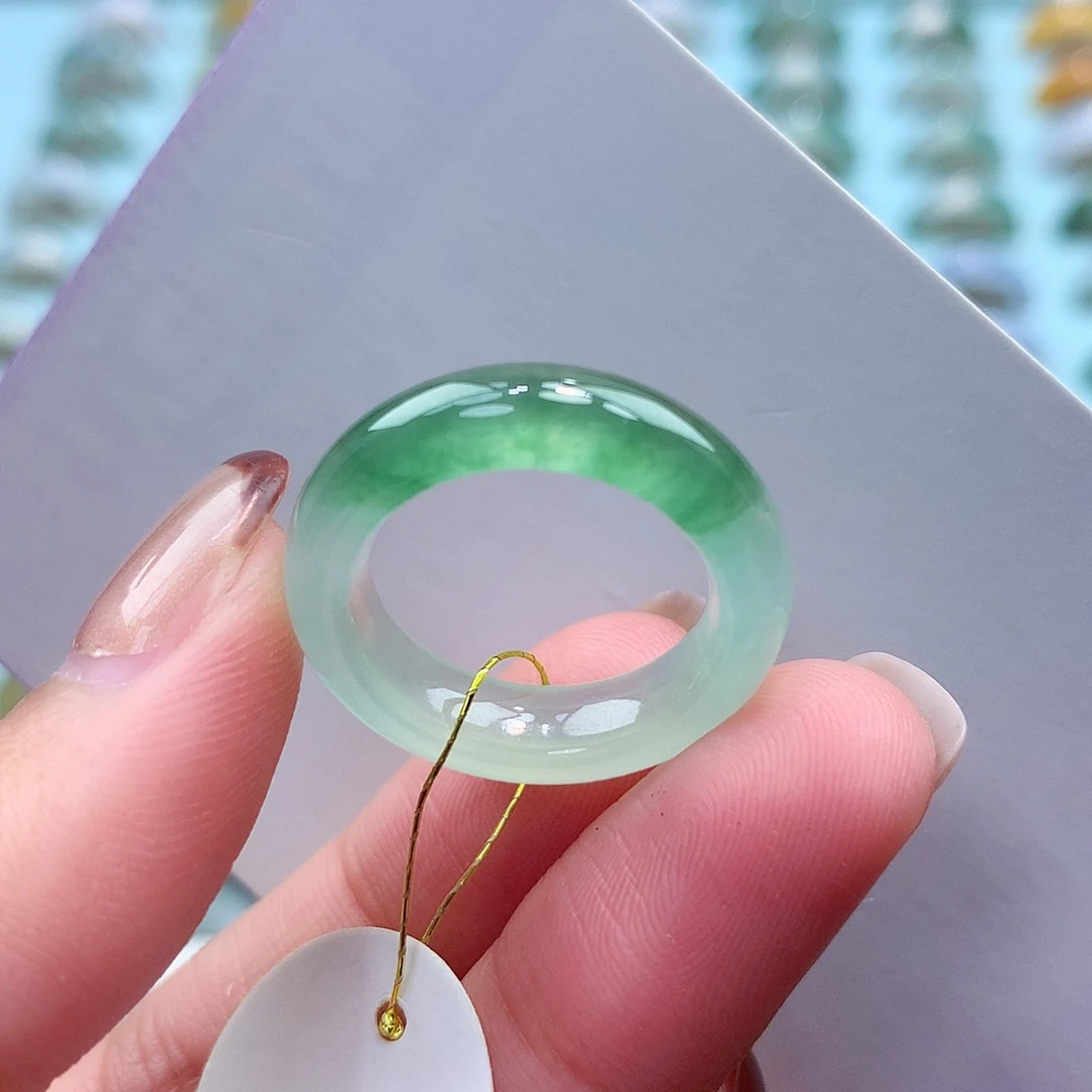 未镶嵌戒指翡翠13圈