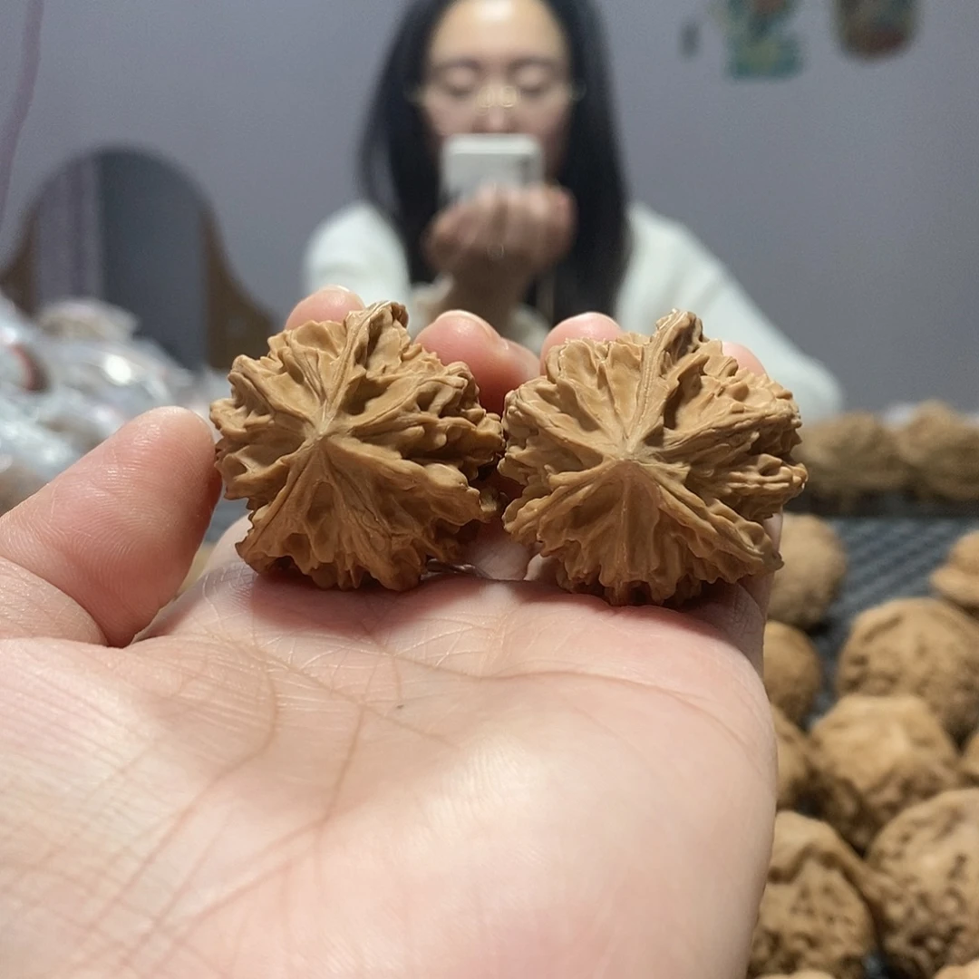 桃核吊坠岐山三棱