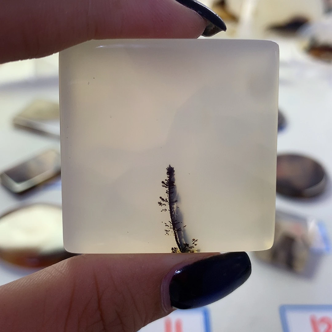 玛瑙/玉髓颈饰未镶嵌