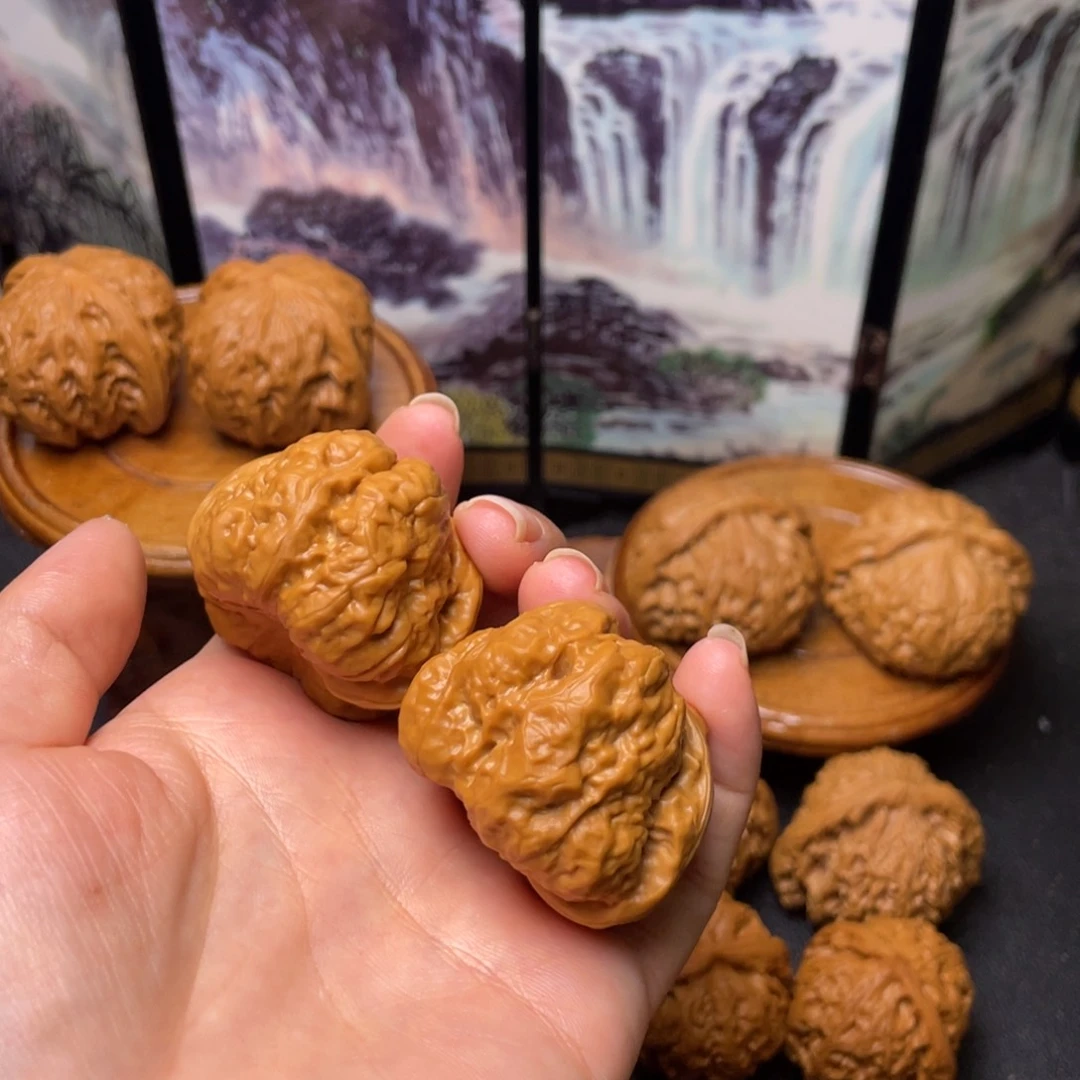 后***海文玩核桃把件41蛤蟆头