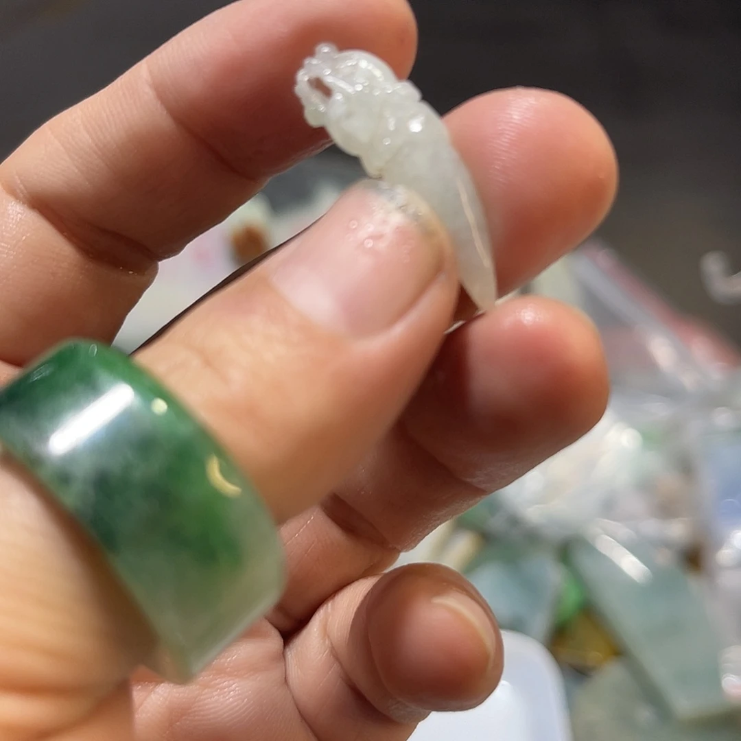 未镶嵌挂件翡翠翡翠