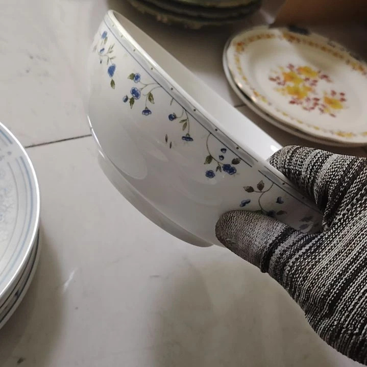 摆件陶瓷盘子碗啥都有