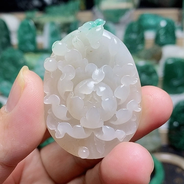 未镶嵌独山玉颈饰