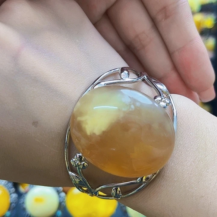 琥珀颈饰银S925镶嵌手镯