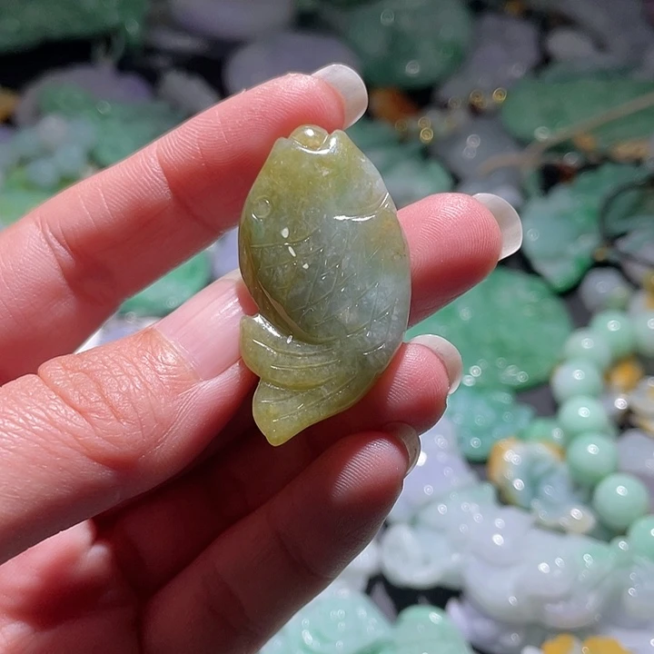 颈饰未镶嵌翡翠天