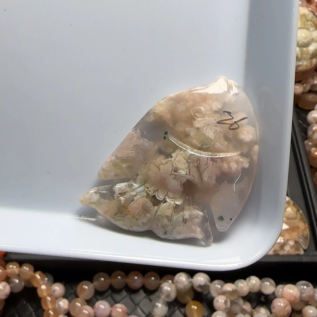 未镶嵌玛瑙/玉髓珠宝半成品