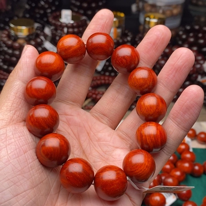 檀香紫檀（小叶紫檀）手串/手链1.8原汁原味鸡血红泥料