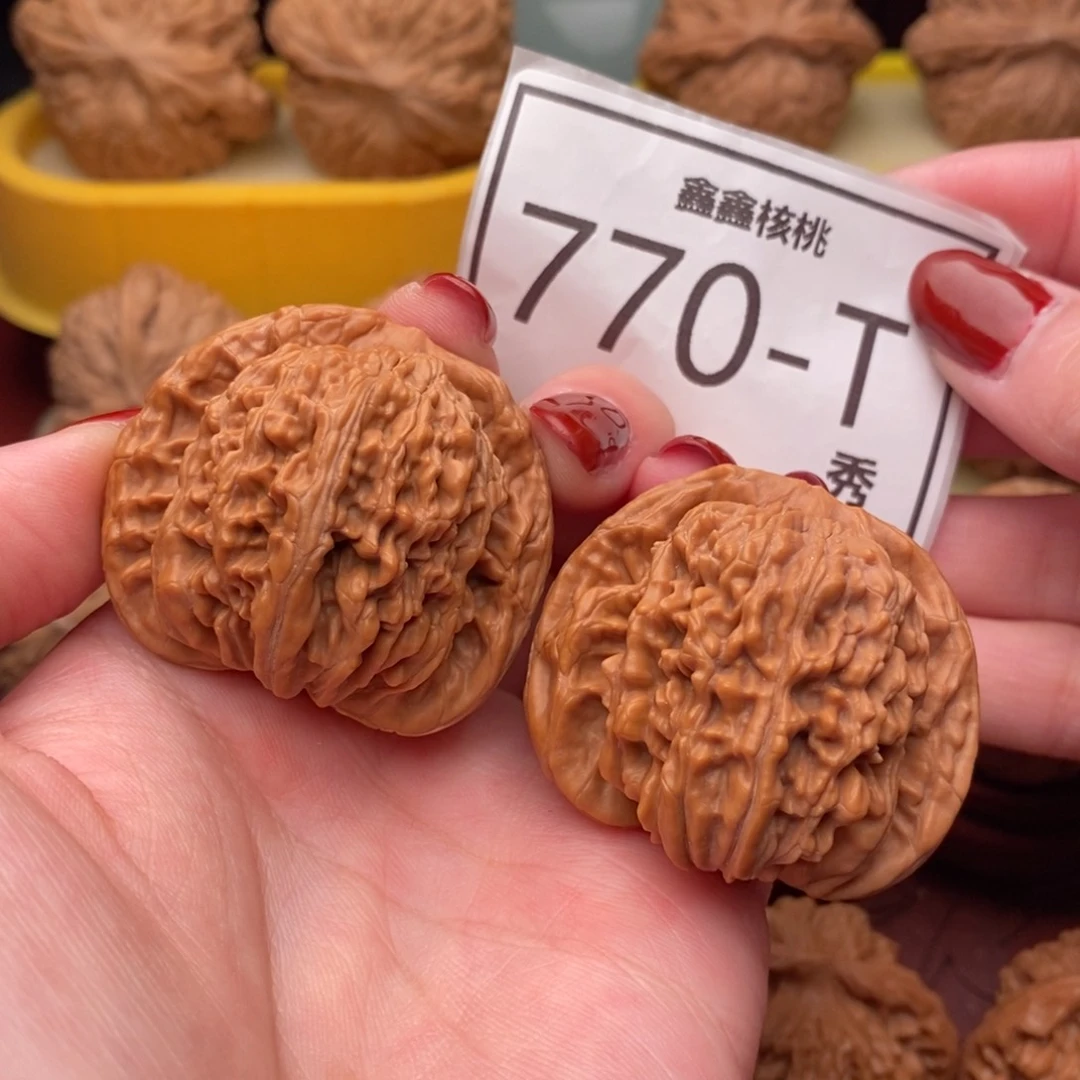 文玩核桃把件汉高楼42