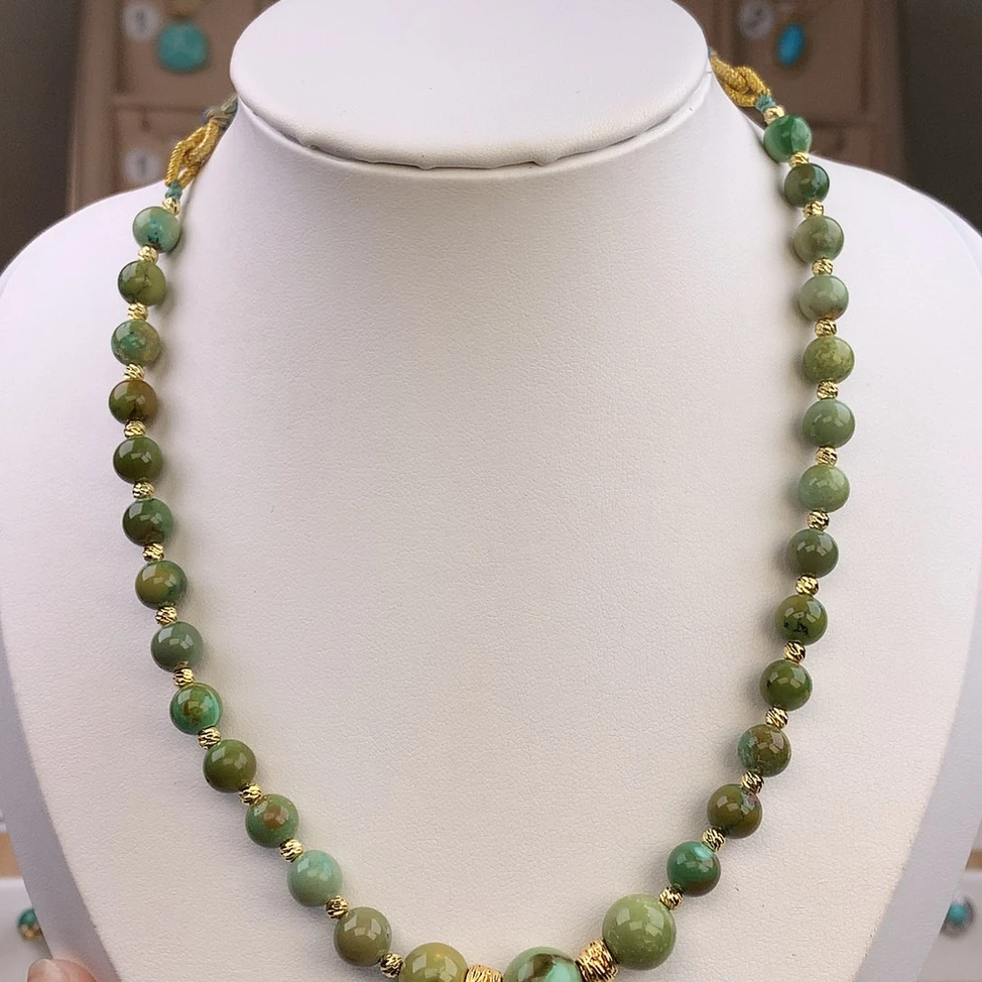 绿松石未镶嵌颈饰