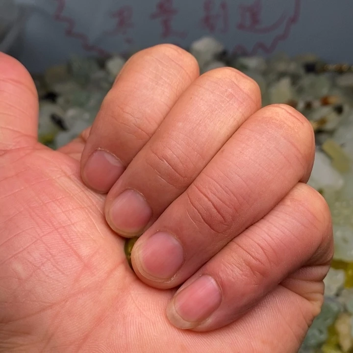 蛇纹石玉颈饰合金112