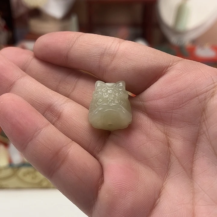 颈饰未镶嵌和田玉醒狮吊坠