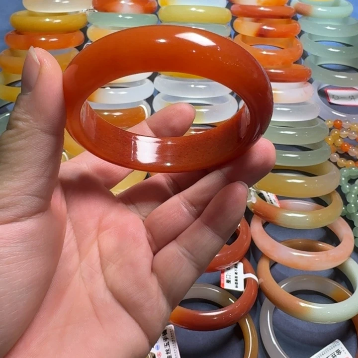 石英质玉（金丝玉）未镶嵌手镯57