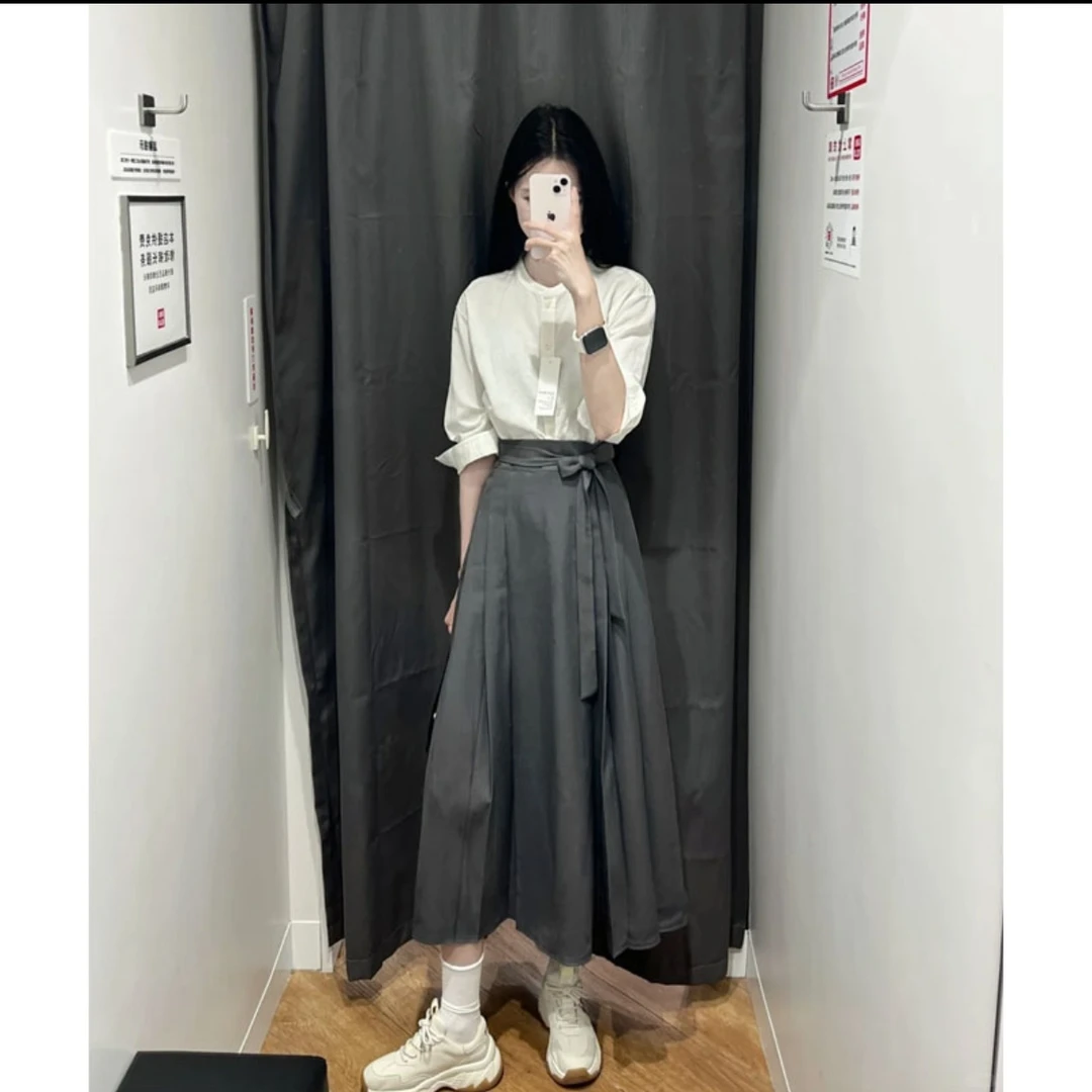 【栀愿】时尚韩系白色圆领衬衫上衣搭配高腰灰色休闲长款半裙两件套