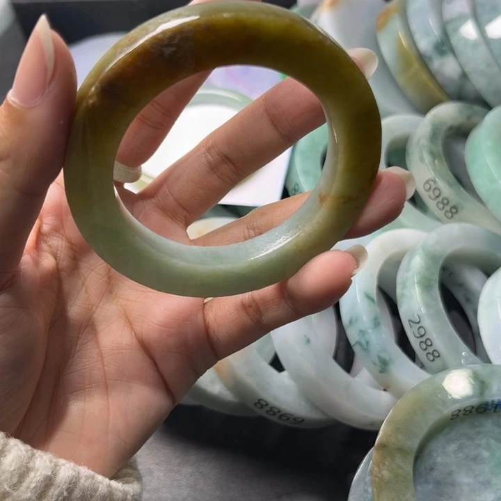 参***洛定制翡翠未镶嵌手镯翡翠