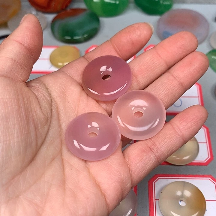 笑***生玛瑙/玉髓未镶嵌颈饰