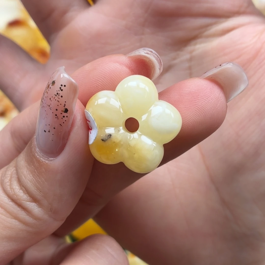 琥珀未镶嵌裸石蜜蜡