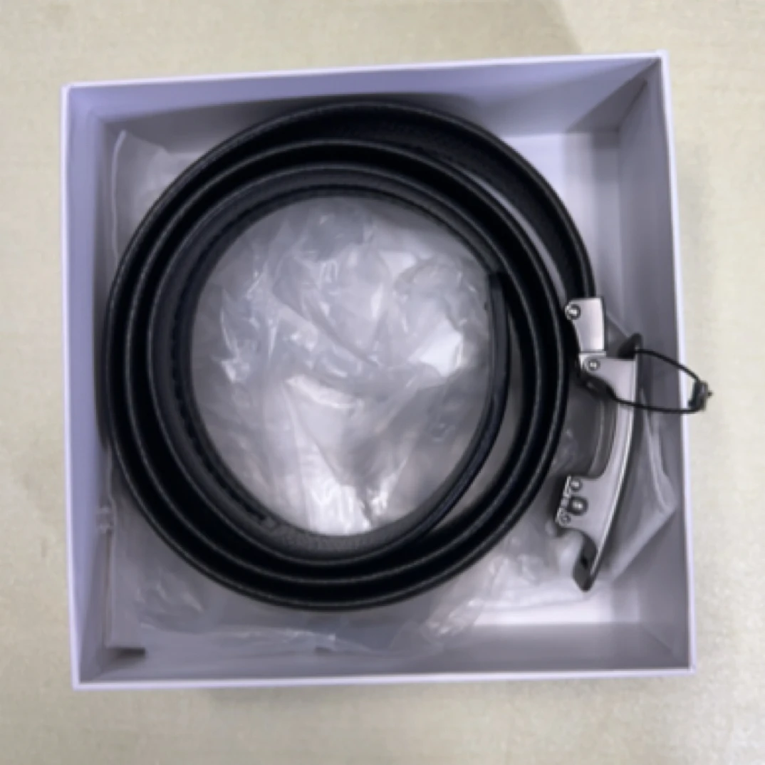 自动扣牛皮男士皮带小狗椭圆款689