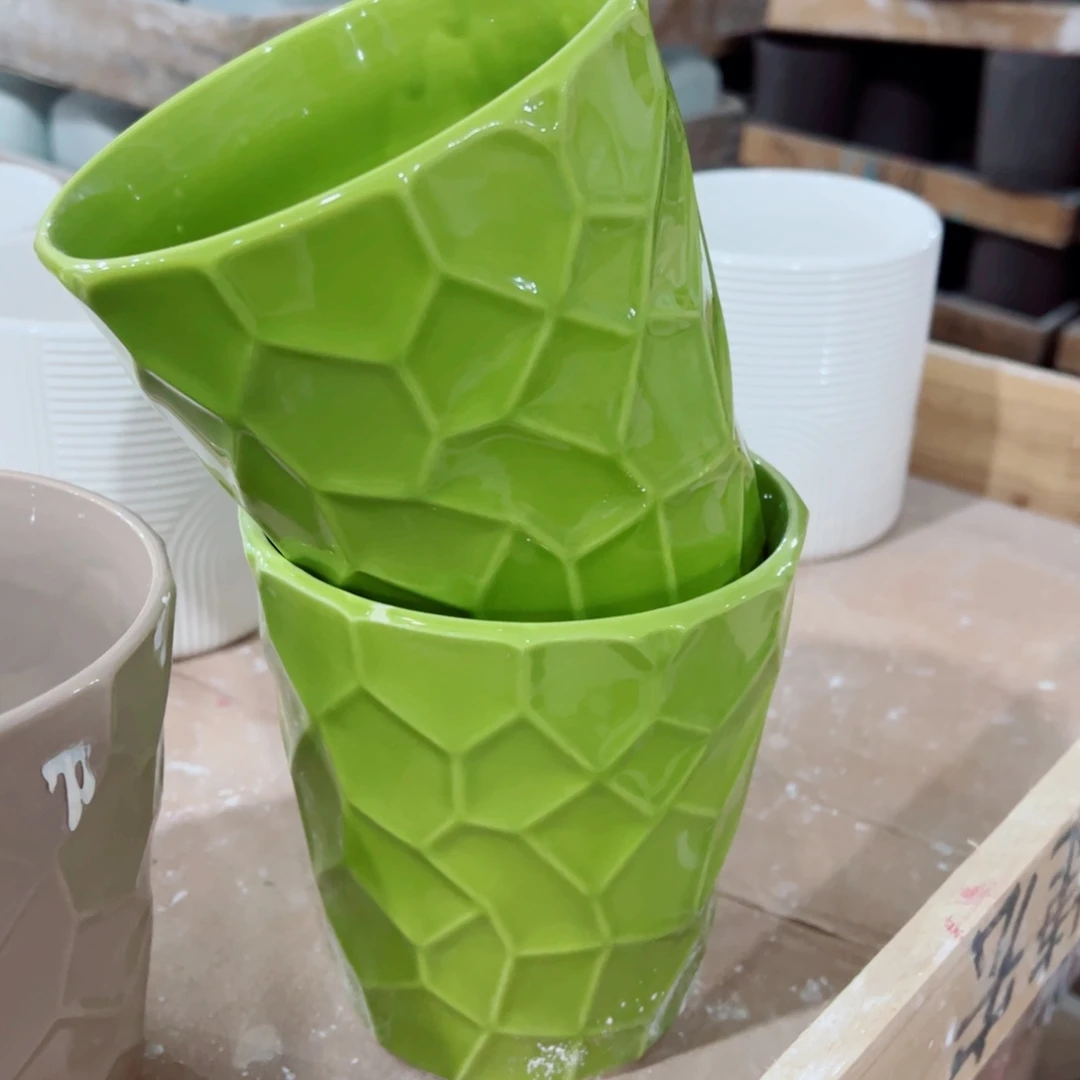 有孔，陶瓷花盆满10米包邮发货