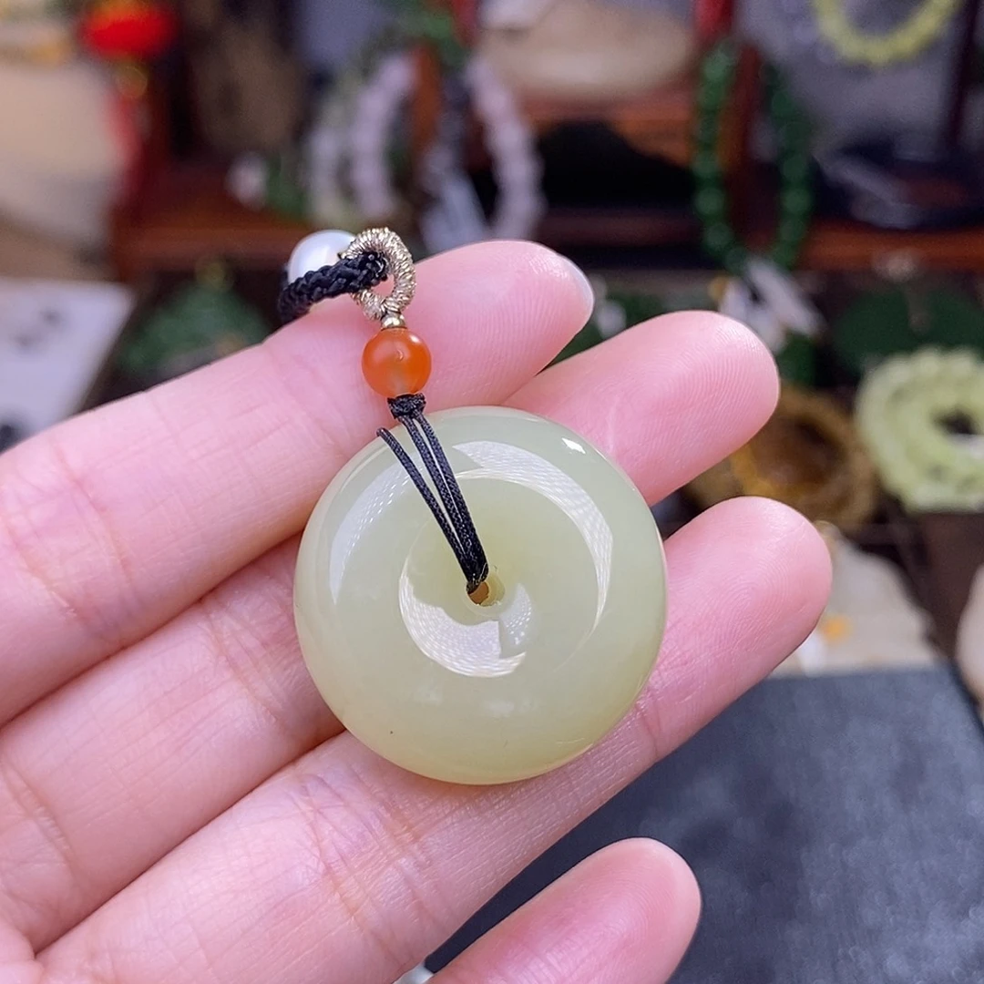 和田玉黄口平安扣吊坠清货价未镶嵌