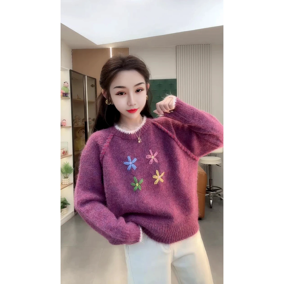 小花刺绣明线圆领毛衣洋气减龄套头慵懒风厚款刺绣针织毛衣
