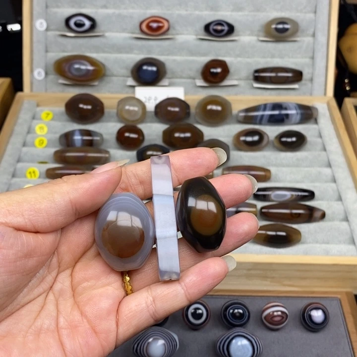 未镶嵌玛瑙/玉髓珠宝奇石p***a