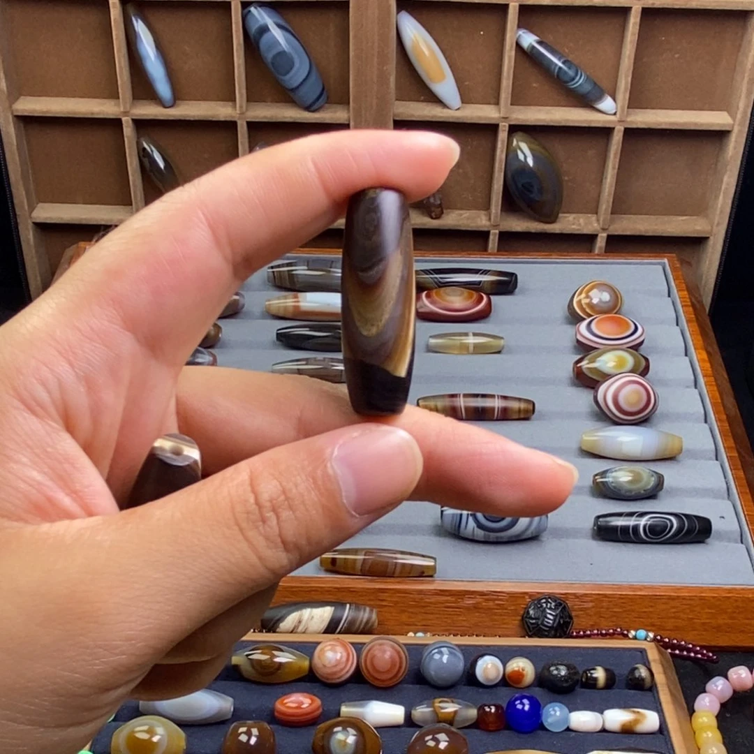 游***）玛瑙/玉髓颈饰未镶嵌