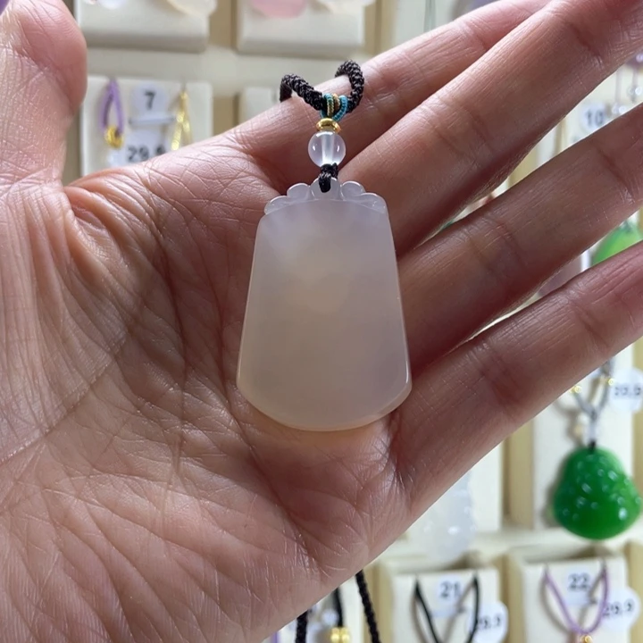 玛瑙/玉髓颈饰未镶嵌你****字