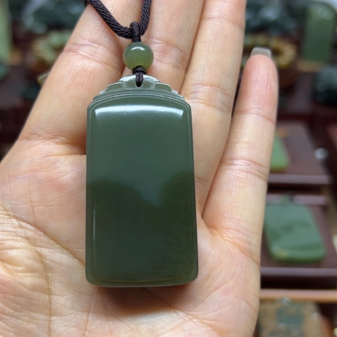 【闪购商品】岫岩老玉（透闪石质玉）未镶嵌颈饰平安牌