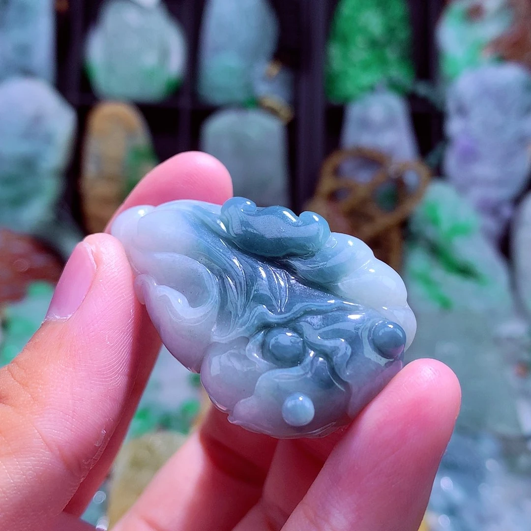 颈饰未镶嵌翡翠天然