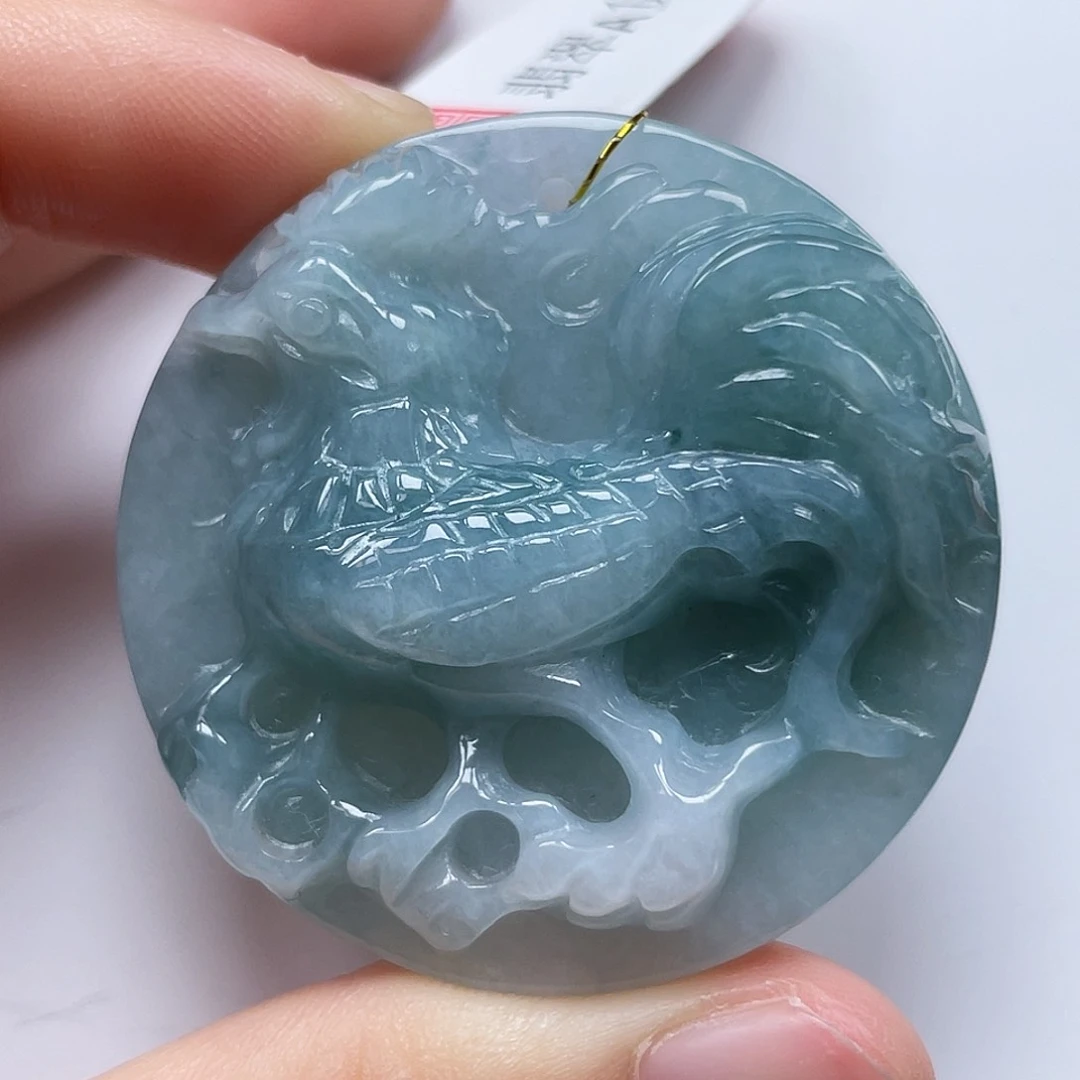 翡翠未镶嵌颈饰鸡牌