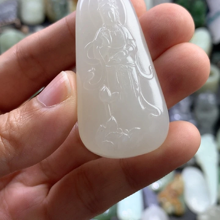 颈饰未镶嵌和田玉