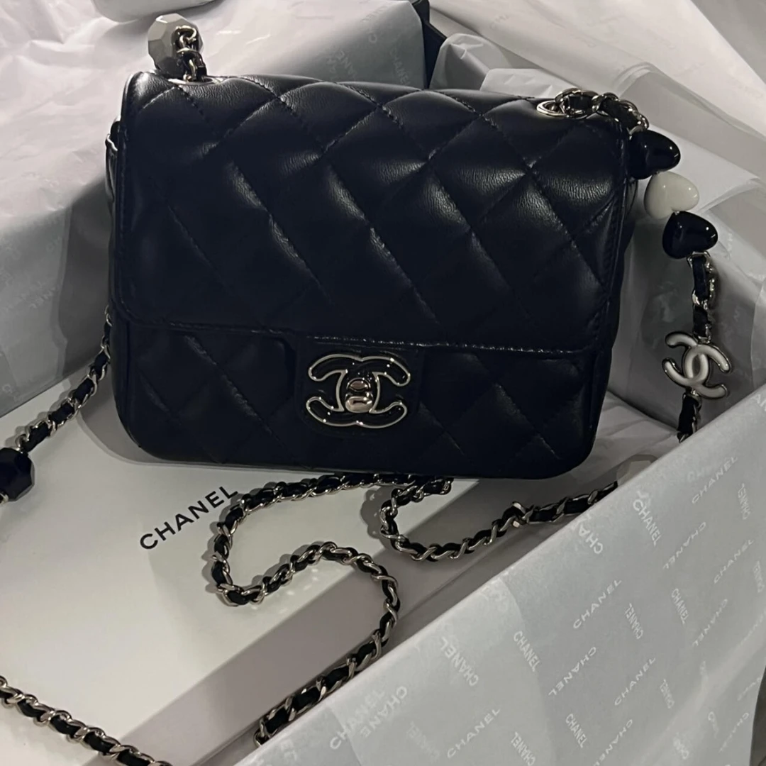 99新 Chanel/香奈儿 多多奢品/香奈儿23p珐琅扣方胖子包98新包展