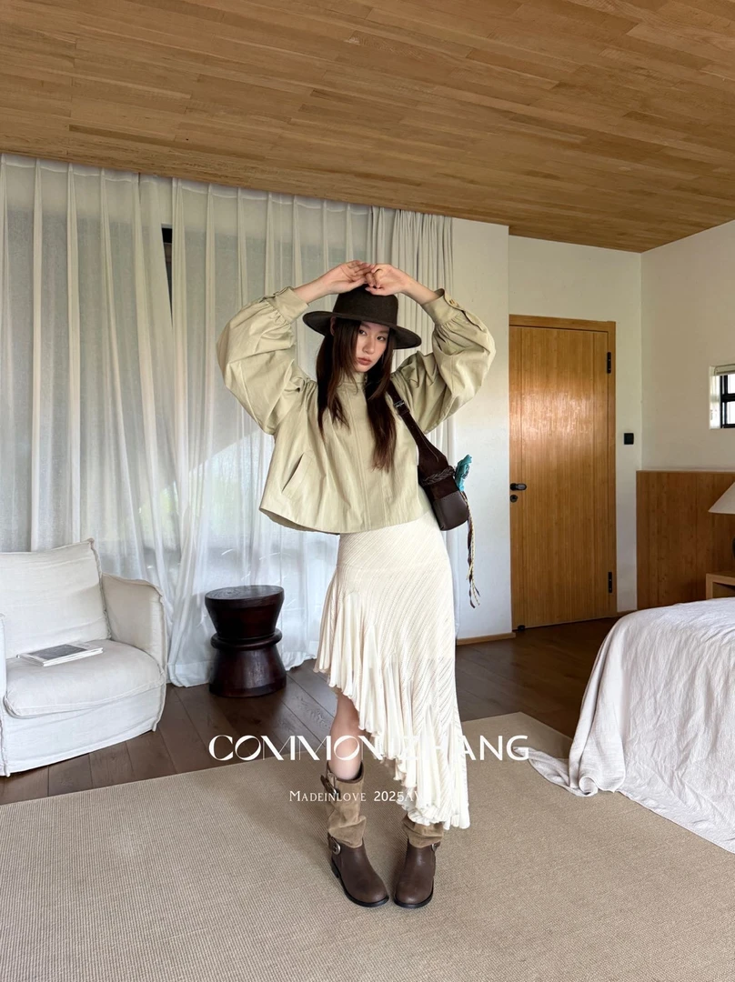 【甜桃01-50】时尚洋气百搭圆领韩版减龄甜美显瘦百搭老钱风女装