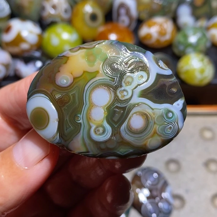 未镶嵌玛瑙/玉髓珠宝半成品77
