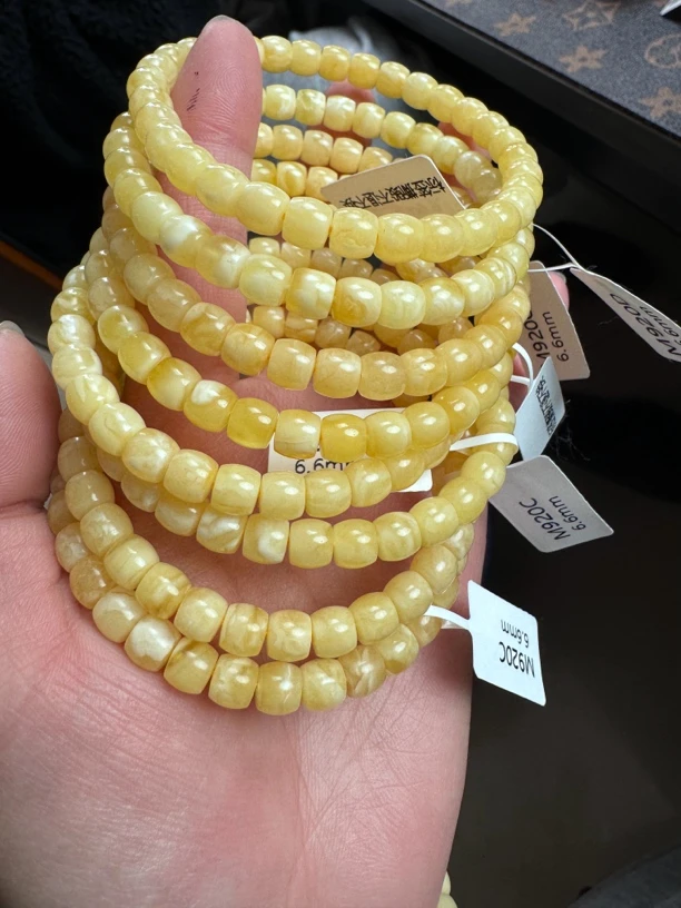 6.5mm精工直切微瑕蜜蜡手串多样性发其一