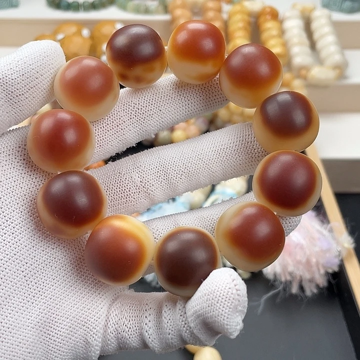 白玉菩提吊坠卡23大眼睛全品