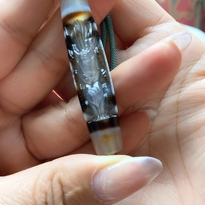 玛瑙/玉髓颈饰合金